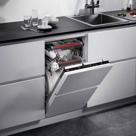 Посудомоечная машина встраиваемая 45 см AEG FSE72537P