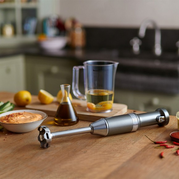 Беспроводной погружной блендер KitchenAid, серебряный медальон, 5KHBBV83EMS