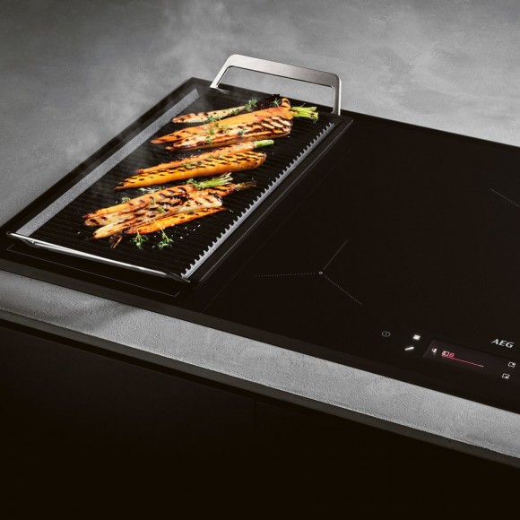 Индукционная варочная поверхность AEG IAE84881FB