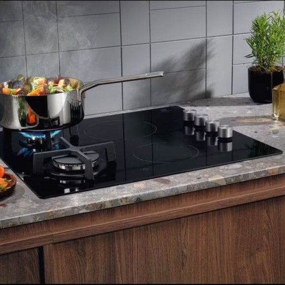 Варочная панель Electrolux EGE6172NOK