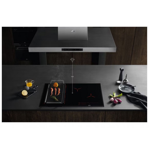 Индукционная варочная поверхность AEG IKE64441IB