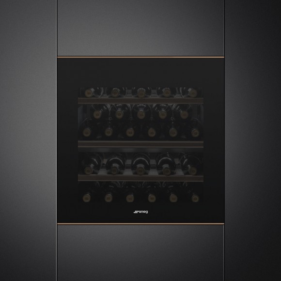 Винный шкаф встраиваемый SMEG CVI629NR3 черное стекло