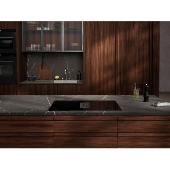 Индукционная варочная поверхность с вытяжкой AEG NCH74B01AB