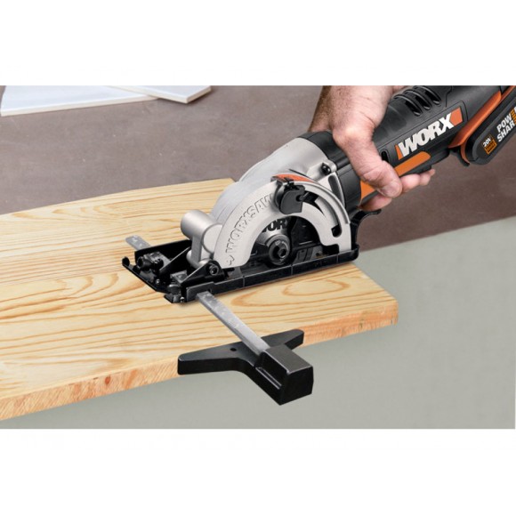 Комплект: Дисковая пила аккумуляторная WORX SAW WX527 + Аккумулятор WORX WA3551 в подарок