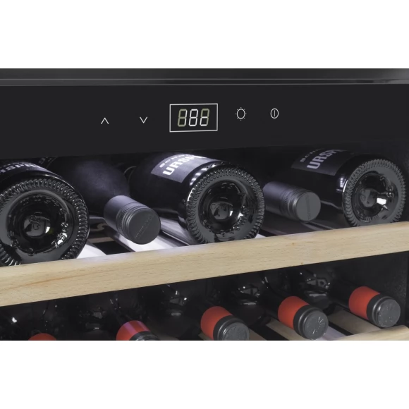 Встраиваемый винный шкаф CASO WineSafe 18 EB Black