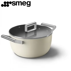 Кастрюля SMEG CKFC2411CRM с двумя ручками и крышкой 24 см, кремовая