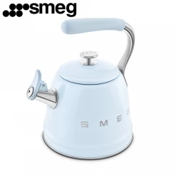 Чайник для плиты SMEG CKLW2001PB со свистком пастельный голубой