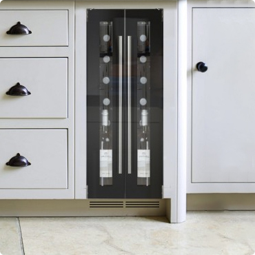 Винные шкафы с перенавешиваемой дверцей